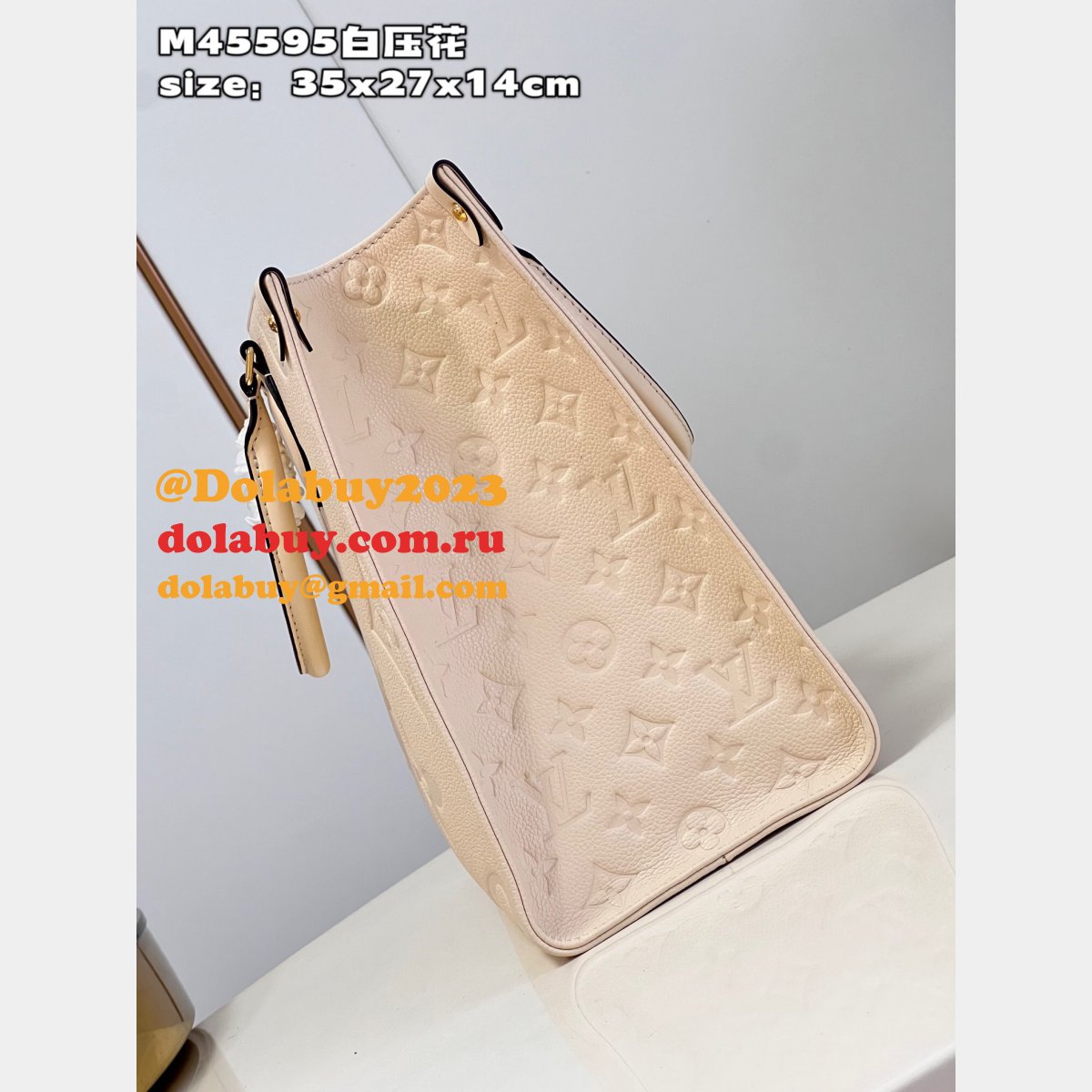 Louis Vuittons OnTheGo 7 Star Replicas Monogram Empreinte Bag