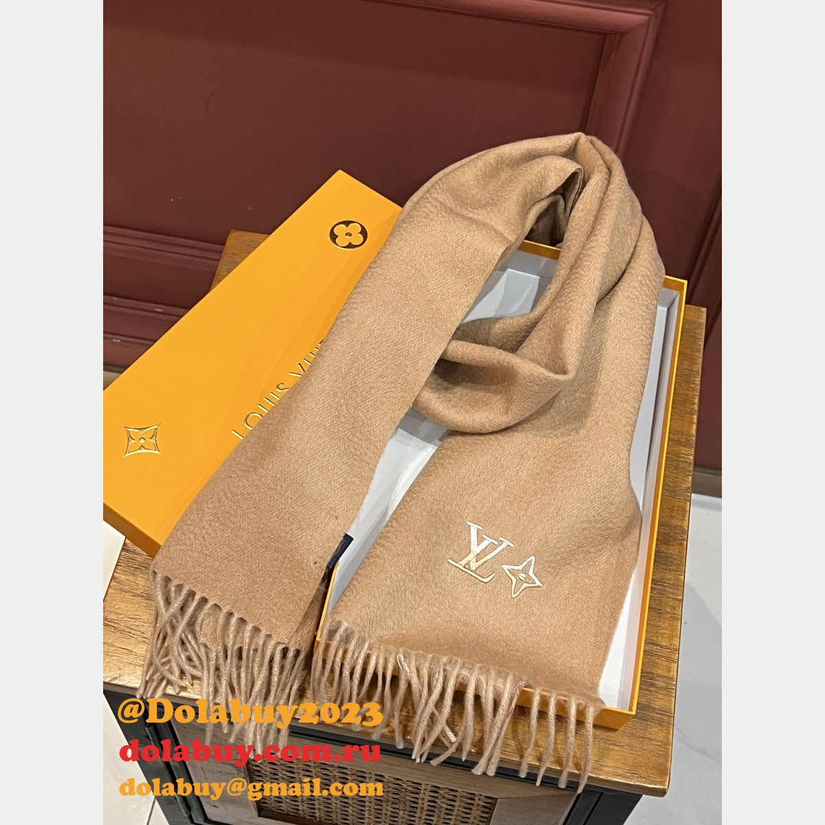 High Quality LV CASHMERE SCARF