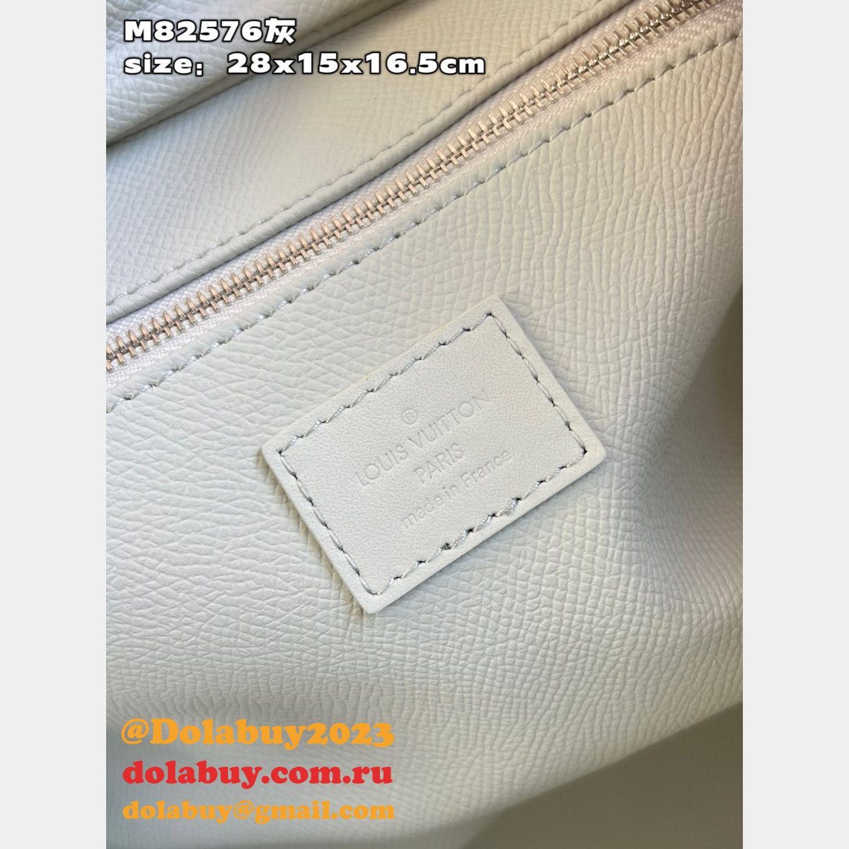 Travel Dopp Kit Taurillon Men M82576 Designer Louis Vuitton Fake Bag