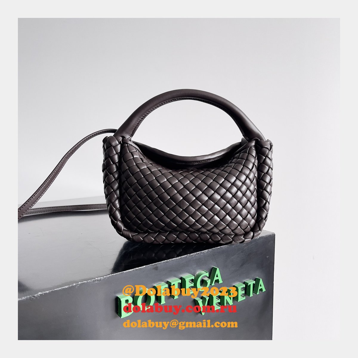 new b0tte*a Ven*ta cobble top handle bag