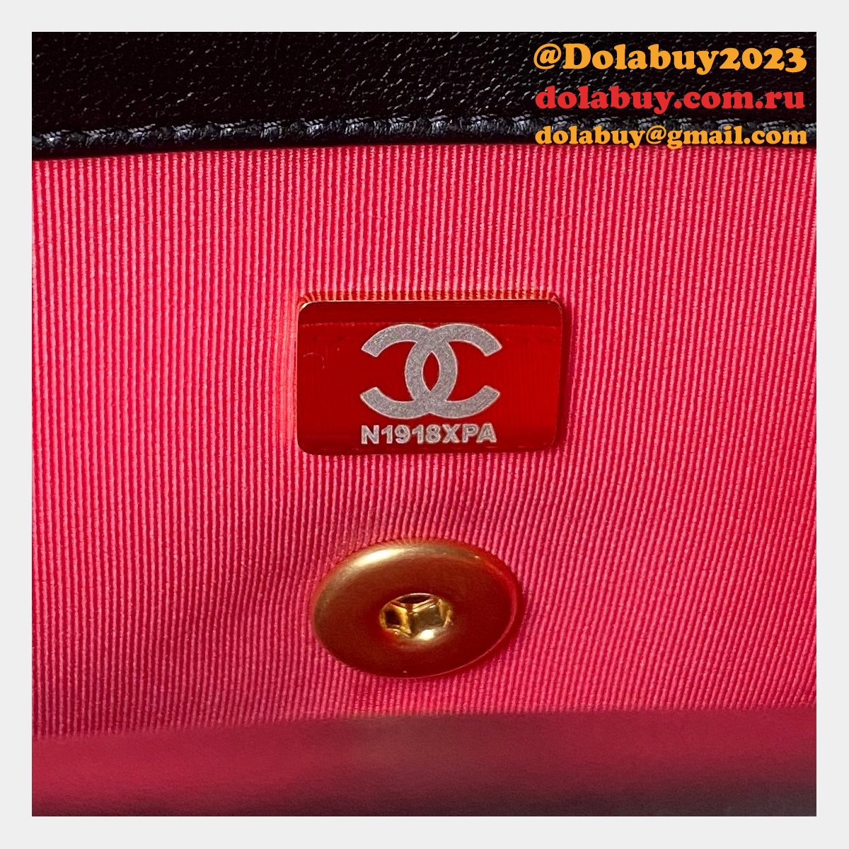 Perfect 1:1 Top Quality Flap Lambskin Replica AS3986 Bag