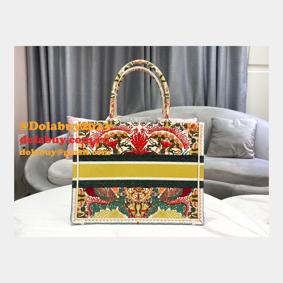 Replicas Christian Dior Luxury Dior Oblique Embroidery