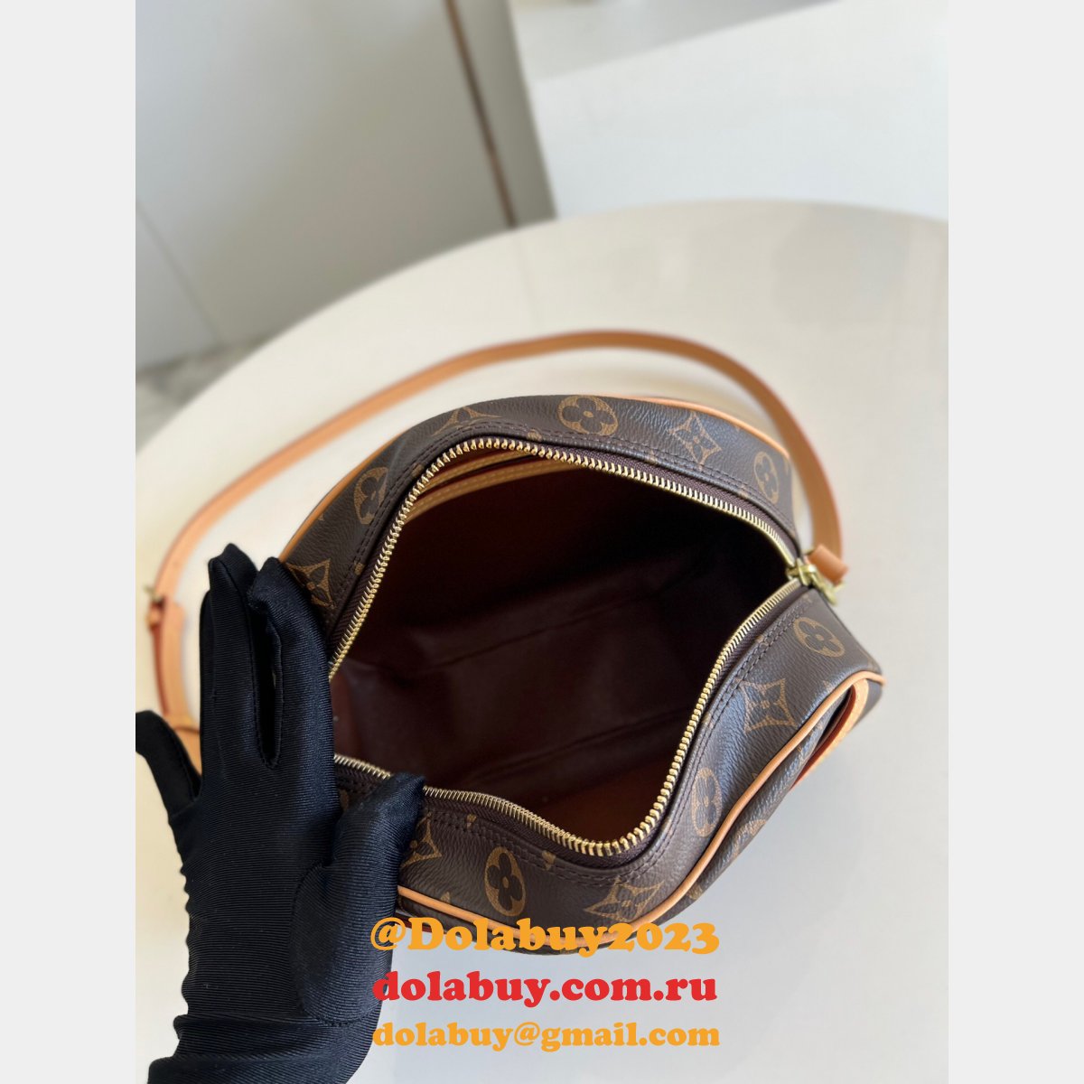 Designer Louis Vuitton Replica M51221 Monogram Brown Blower Shoulder Bag