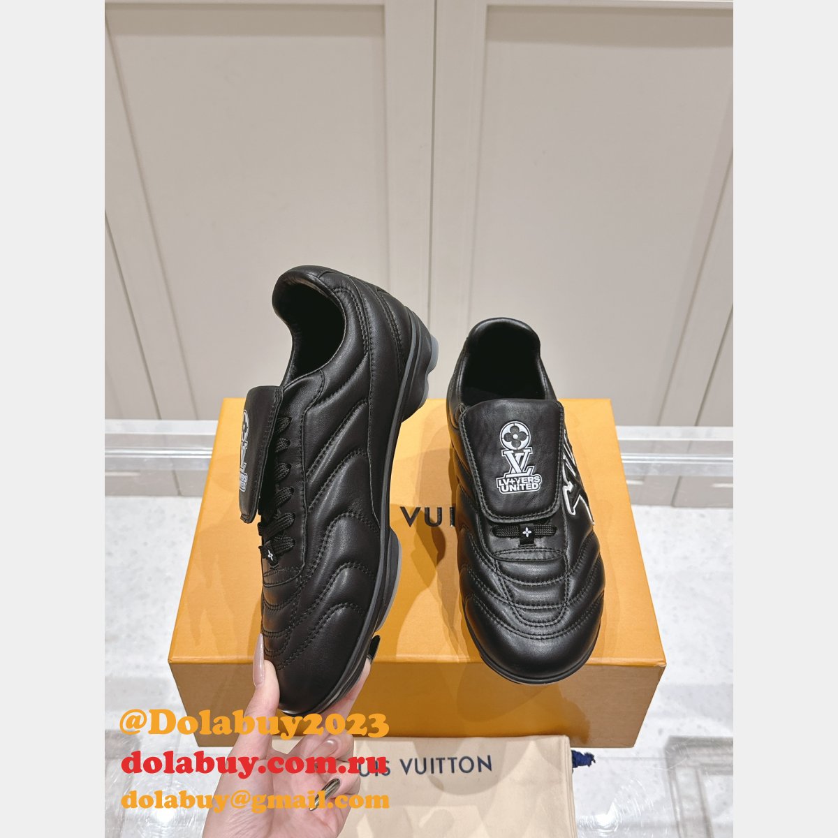 Wholesale 7 Star LV Footprint Soccer Sneaker