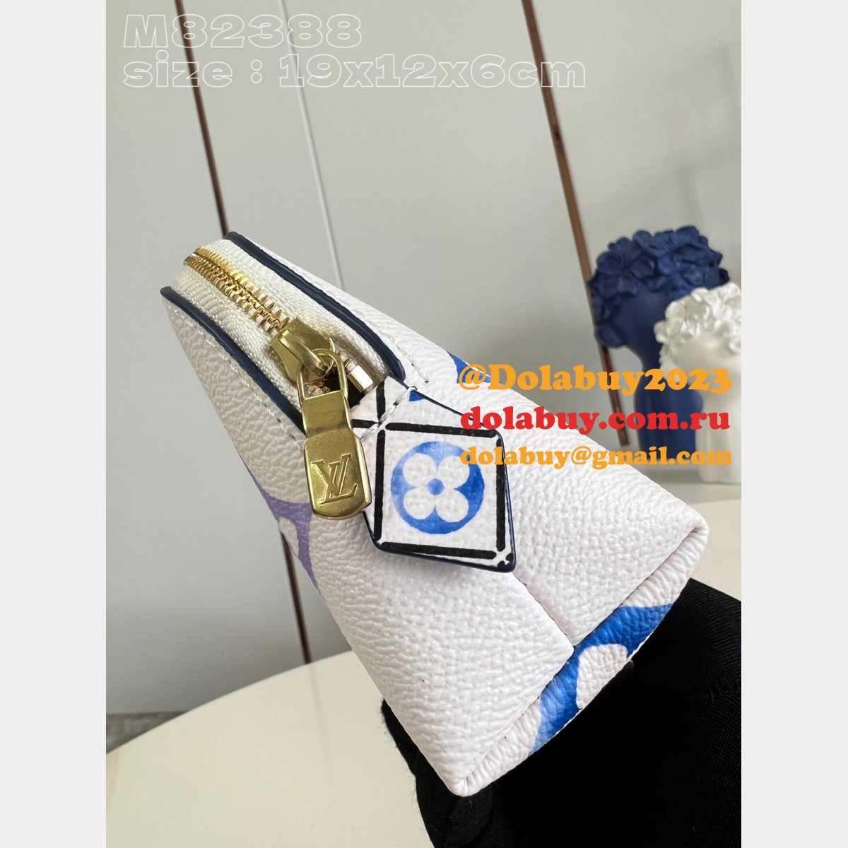 Designer Key Pouch Bicolor Louis Vuitton Wholesale Bag