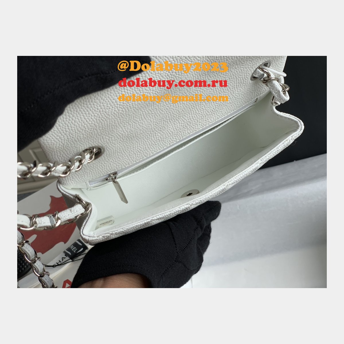 Top Quality CC Caviar Leather Flap Bag 1116 20CM