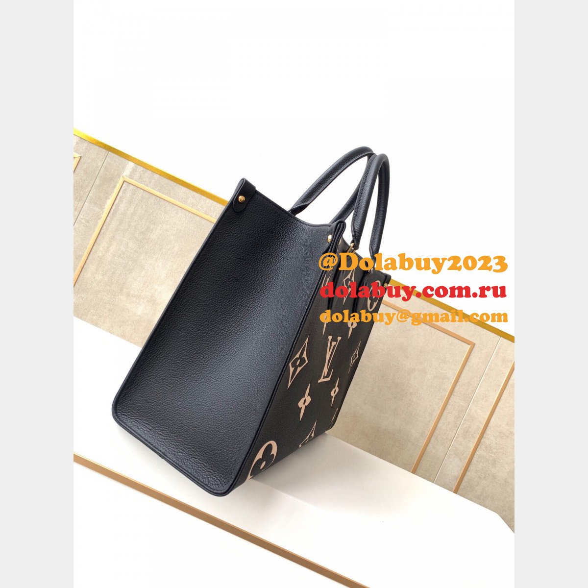 Louis Vuitton Replicas OnTheGo MM Monogram Empreinte Leather M45494