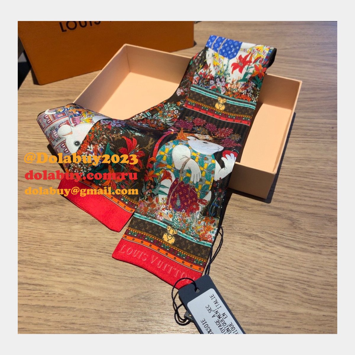 Louis Vuitton Silk Scarves & Wraps M76100 and M76101