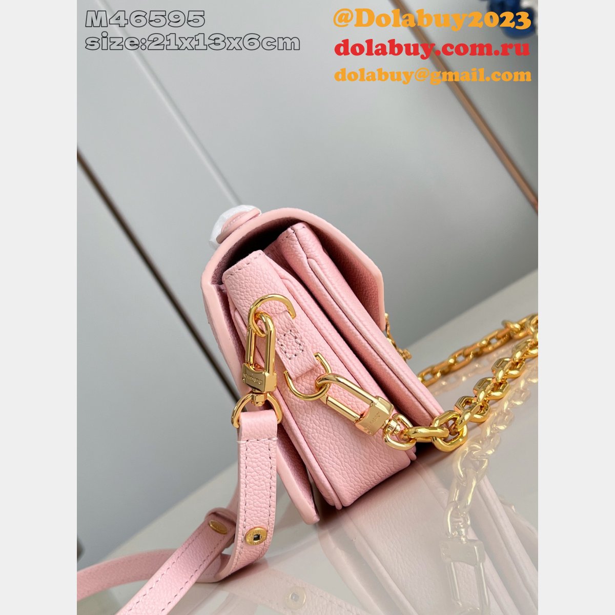 Louis Vuitton Pochette Métis East West M14208 Replica Bag