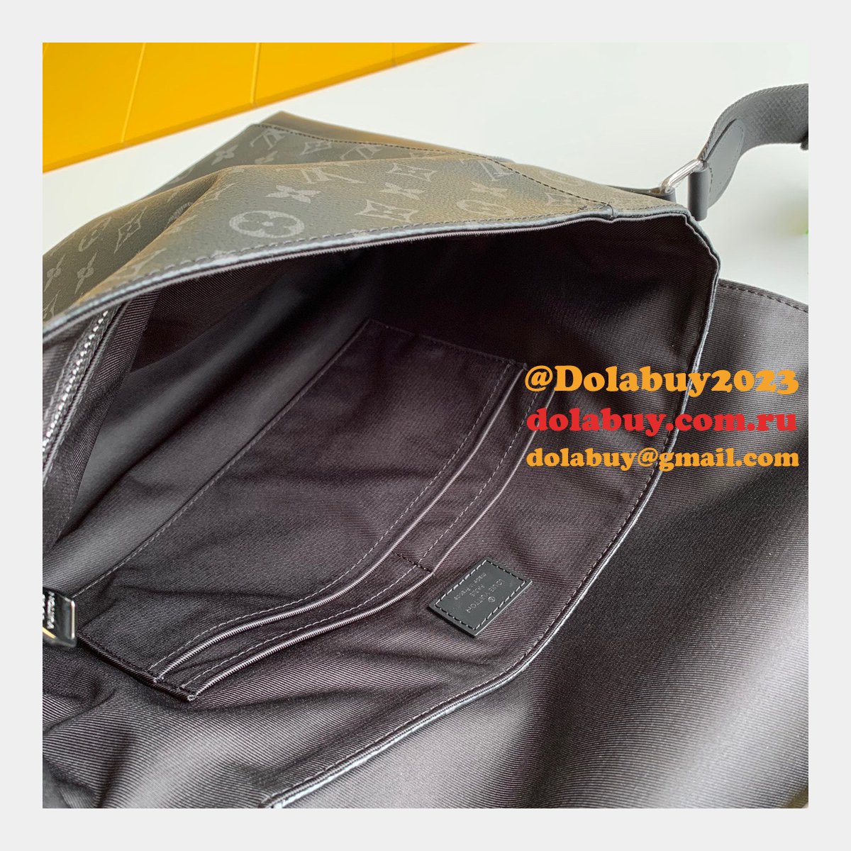 Louis Vuitton Replicas Messenger Explorer MM Monogram Eclipse M40539