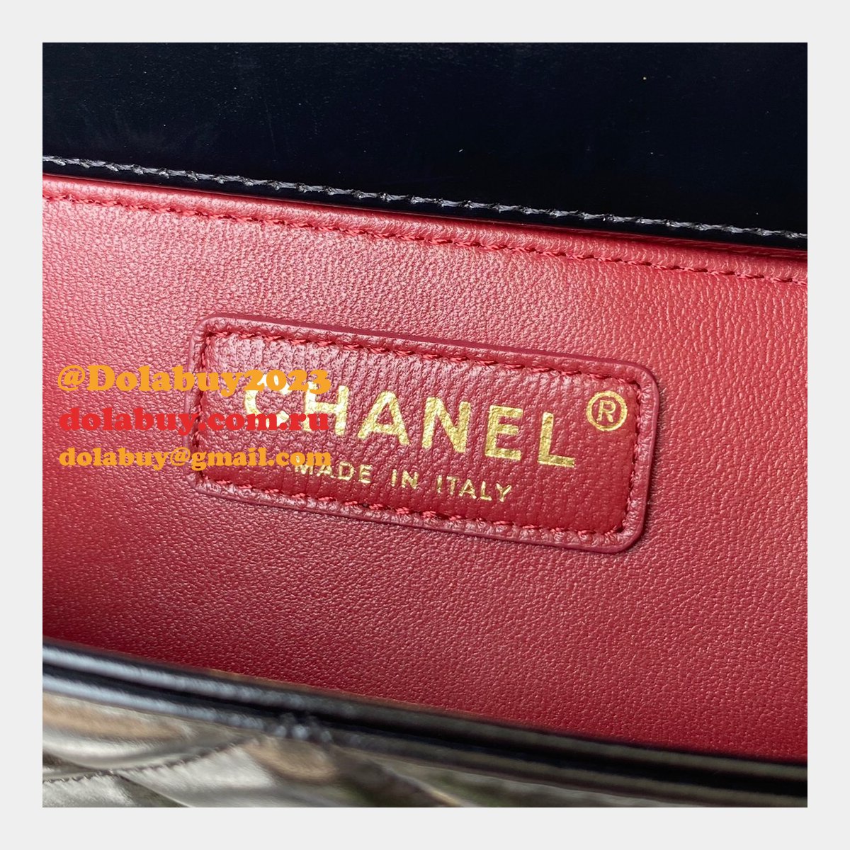 1:1 Replica AS2649 Calfskin & Gold-Tone Metal Flap Bag