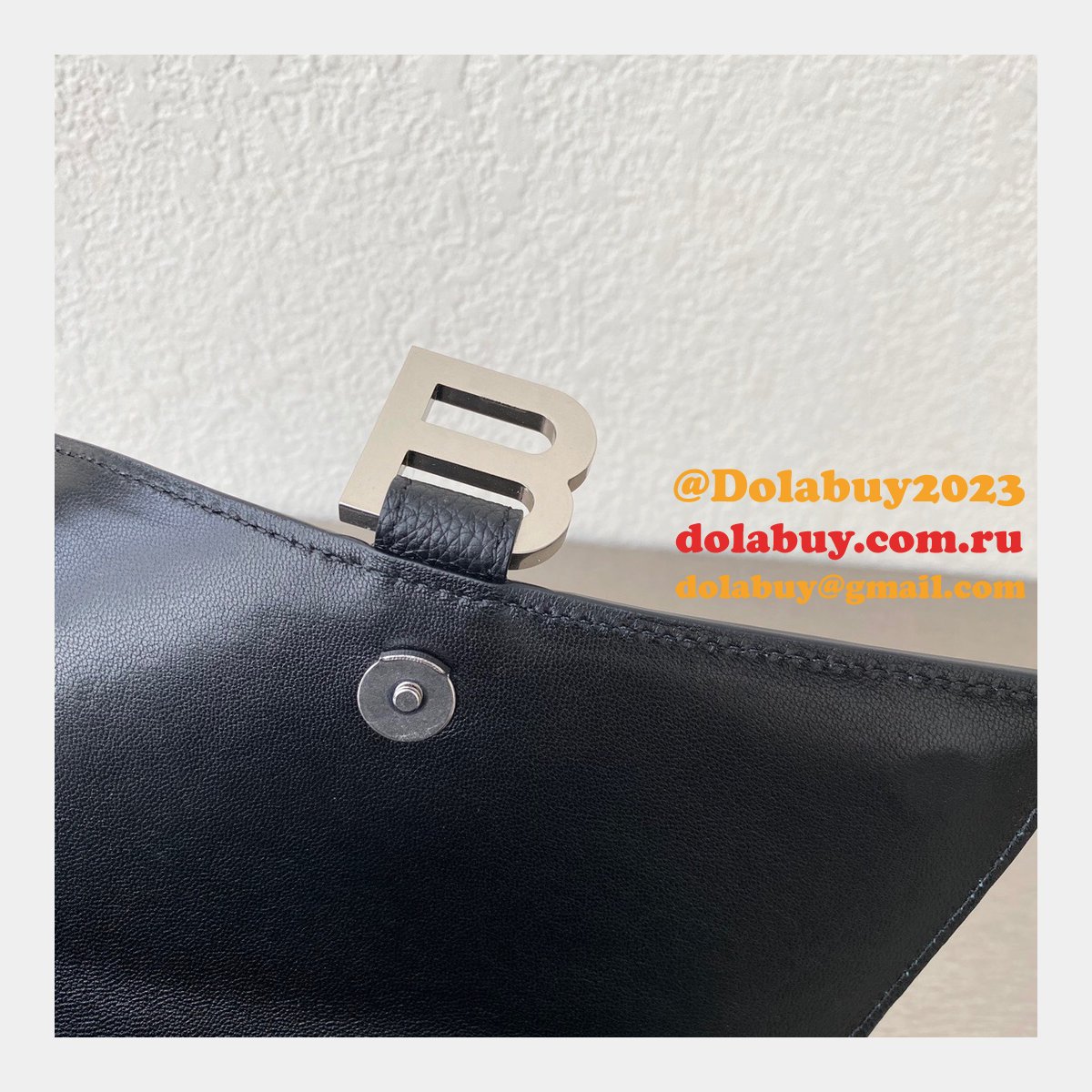 The Best Affordable Balenciaga Knock off Lychee Pattern Hourglass 19/23cm Bag