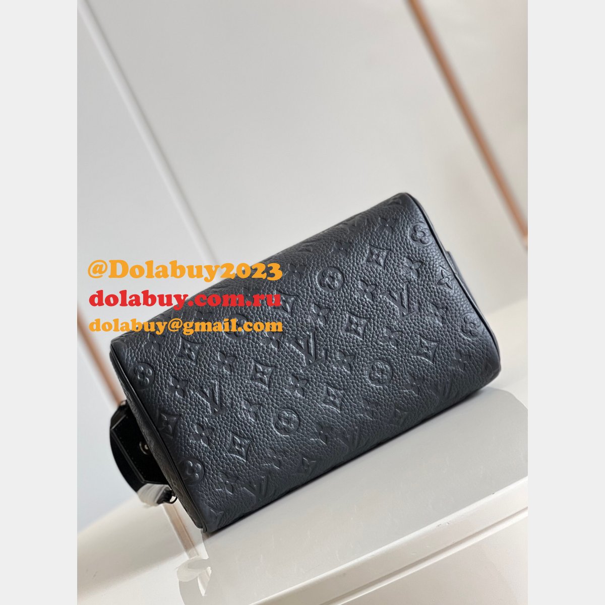 Louis Vuitton Replica AAA+ Dopp Kit Taurillon Monogram M59478 Travel Bag