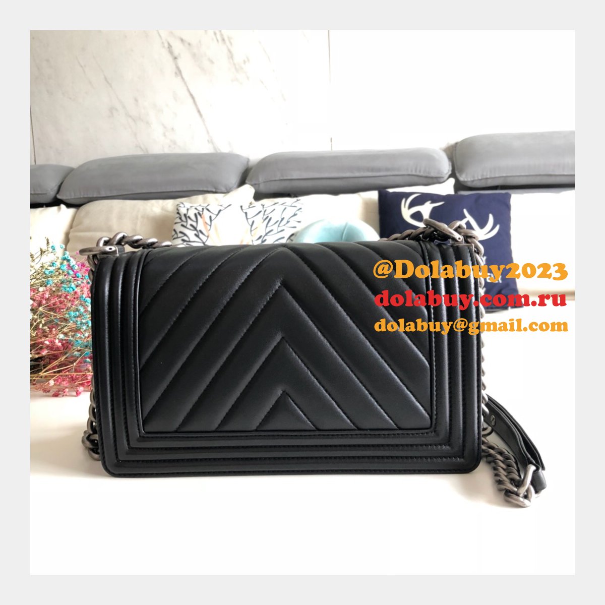UK CC V Le Boy Top Quality Replica Black Bags Lambskin 25cm