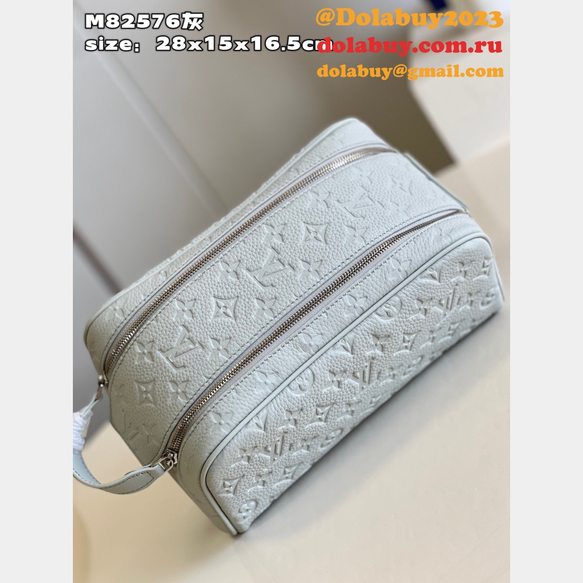Travel Dopp Kit Taurillon Men M82576 Designer Louis Vuitton Fake Bag