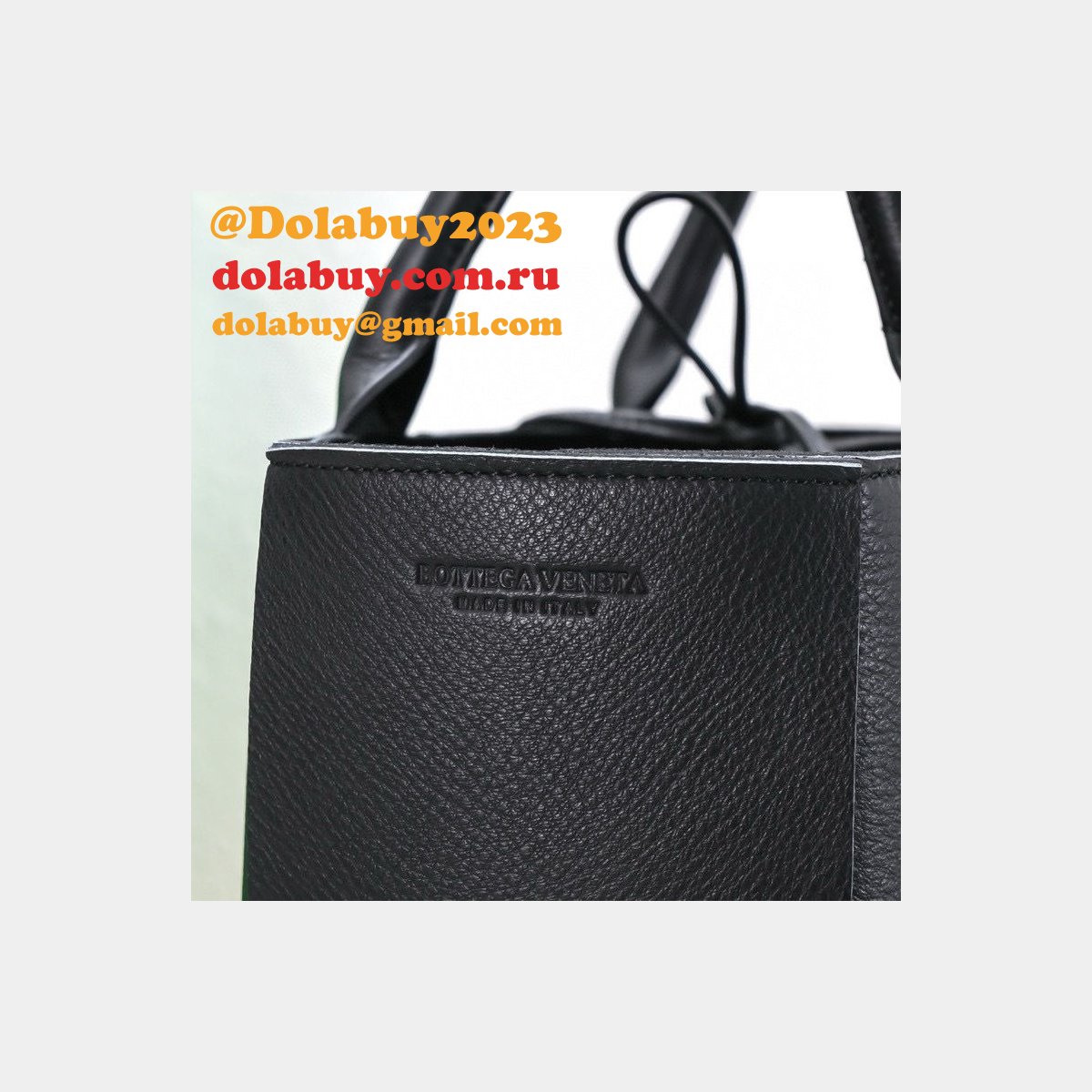 luxury b0tte*a Ven*ta medium arco tote bag 36cm