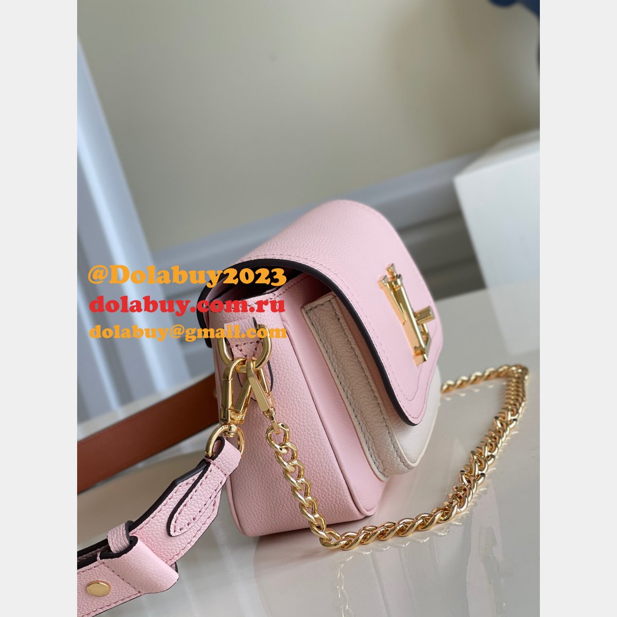 Best Louis Vuitton Replica M58557/M58555/M58554 Lockme Tender Lockme Leather