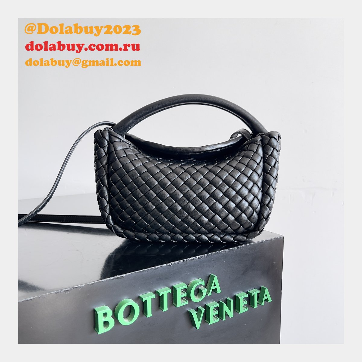 new b0tte*a Ven*ta cobble top handle bag
