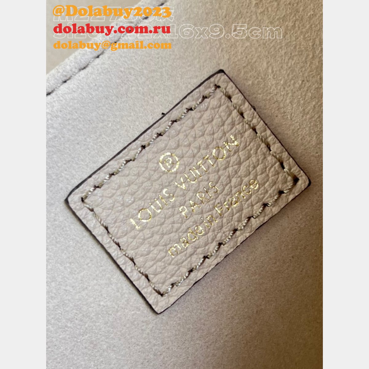 Luxuryin Focuses Oxford Lockme Louis Vuitton Replica M22735 Bag