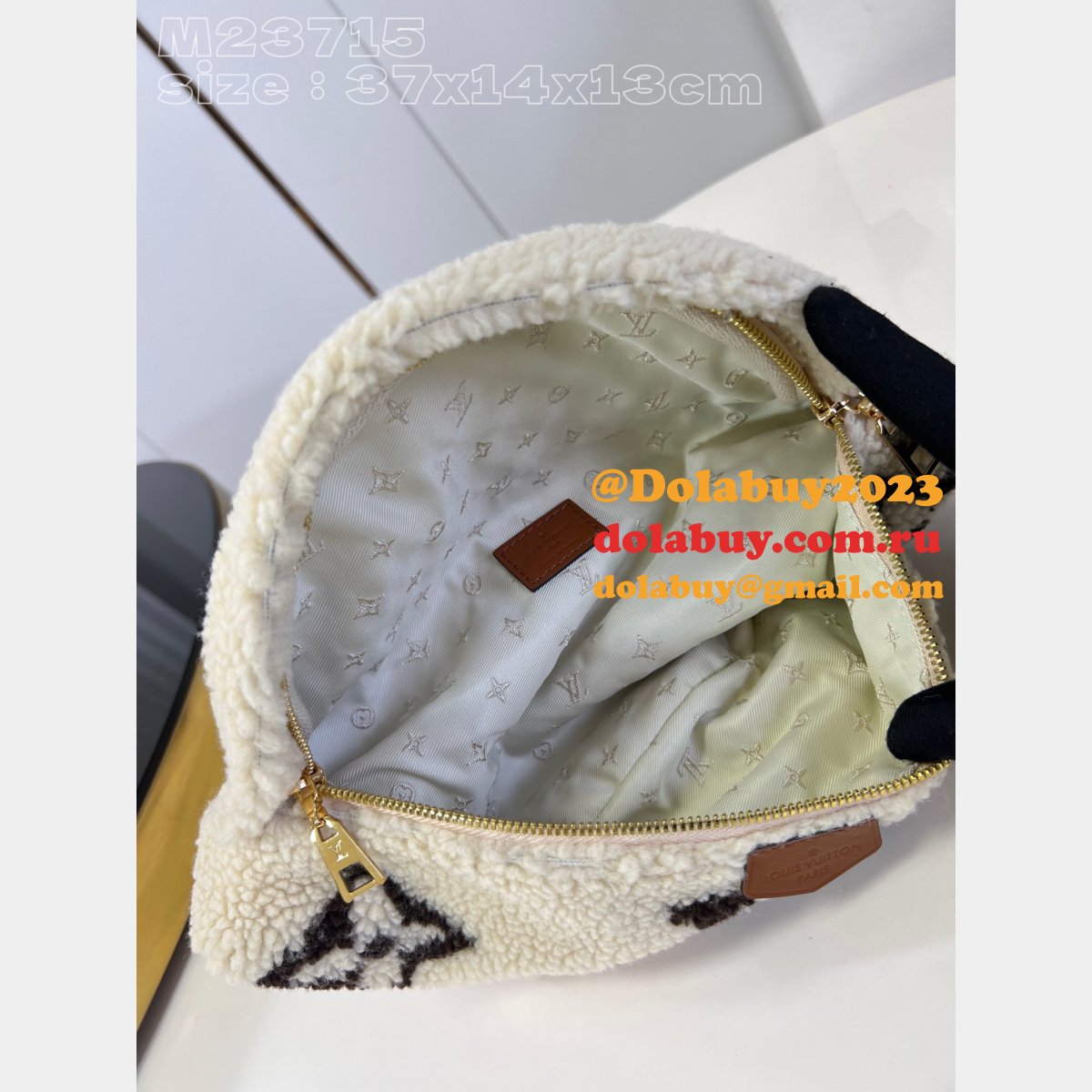Bumbag M23715 Replica UK Louis Vuitton High Quality LV SKI Bag