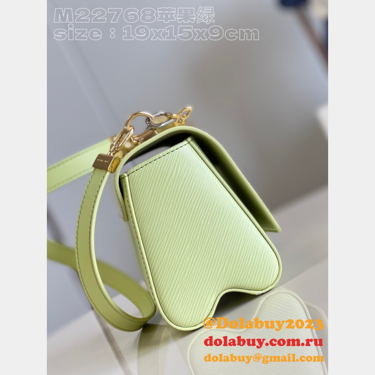 Perfect Twist M22768 Epi Designer Louis Vuitton Replica Bag