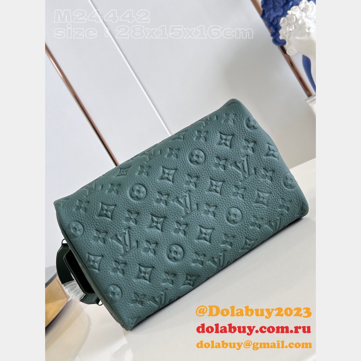 Dopp Kit Taurillon Duplicate Men Inspired Travel Fake M24442 Louis Vuitton
