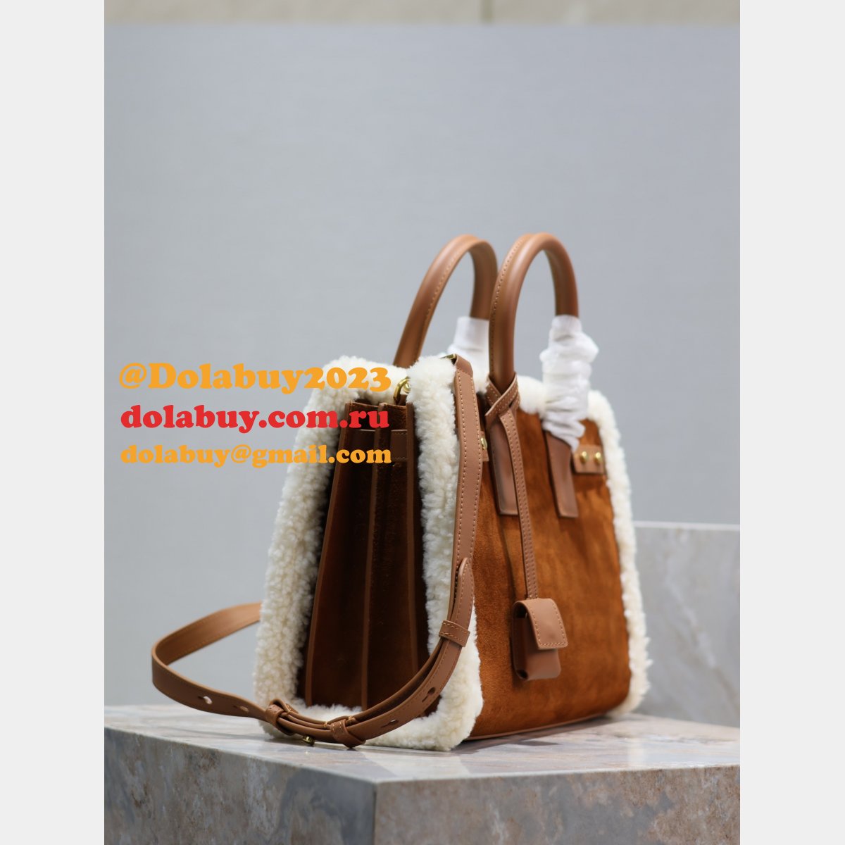Fashion REPLICA YVES SAINT LAURENT sac de jour 22/26/32cm