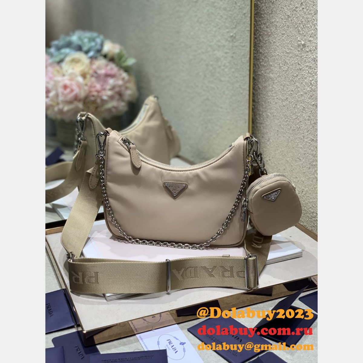 AAA+ Prada Tessuto Nylon Hobo Replica 475660 Bag