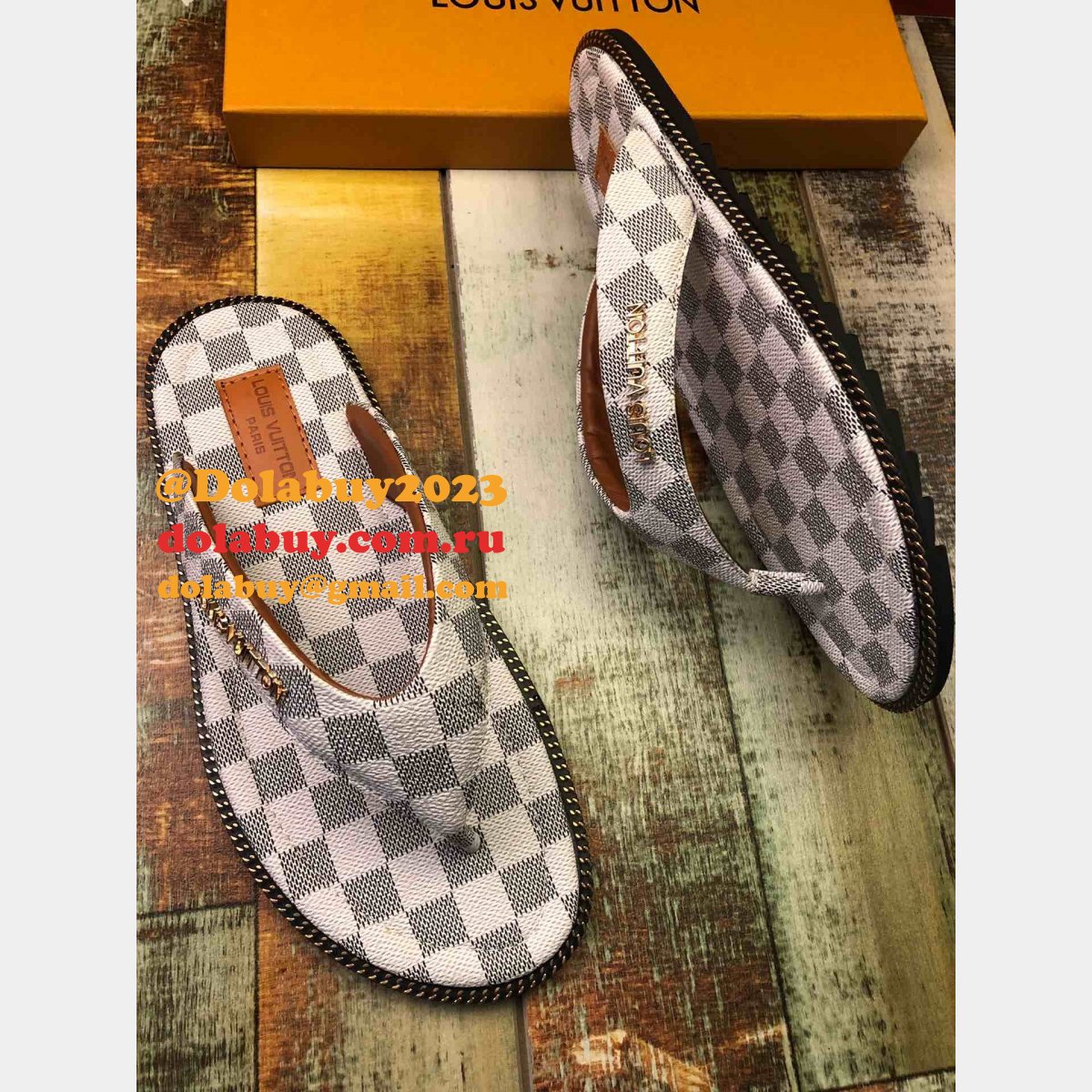 Louis Vuitton Beach Slippers 008