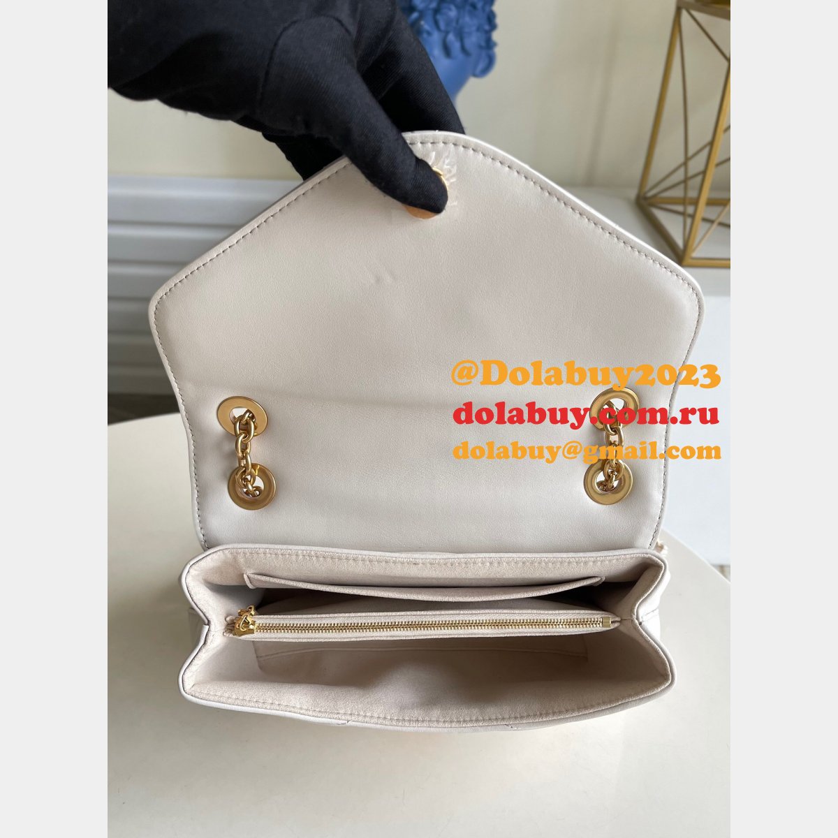Wholesale Louis Vuitton LV New Wave Chain H24 M58552/M58553/M58550/M58664/M58549 Bag