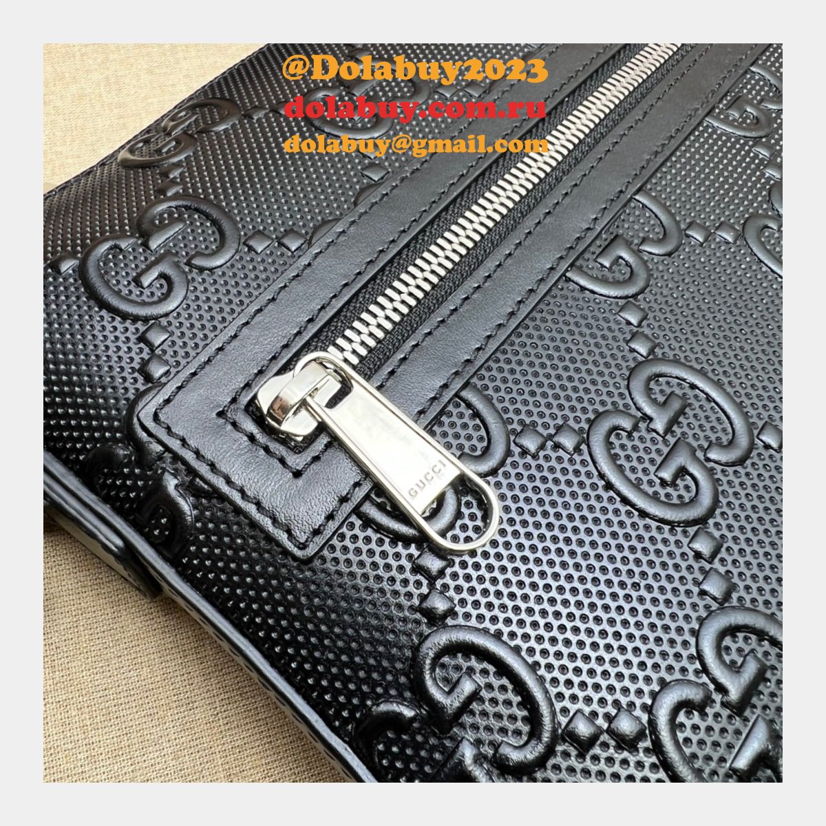 we offer high-quality fake black G*u*i signature messenger 406410 bag