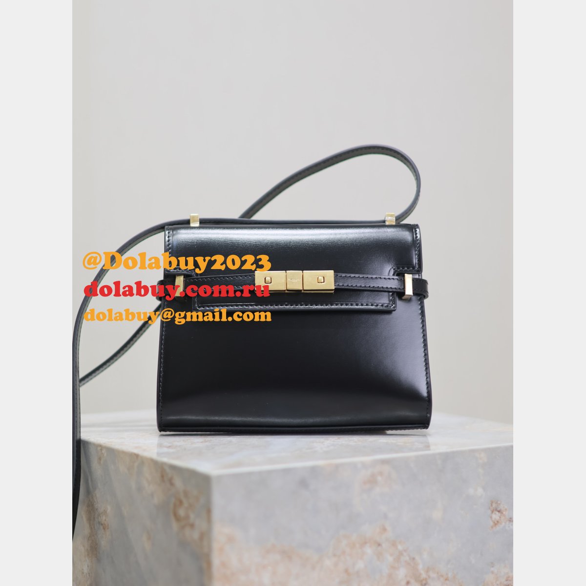 Replica Saint Laurent Manhattan Baguette Mini 727766 Bag 19CM