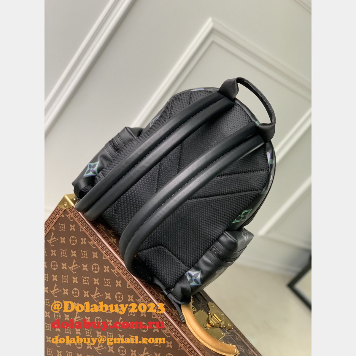 Fake Louis Vuitton 1:1 AAA Comet Backpack Men M22488 Bag