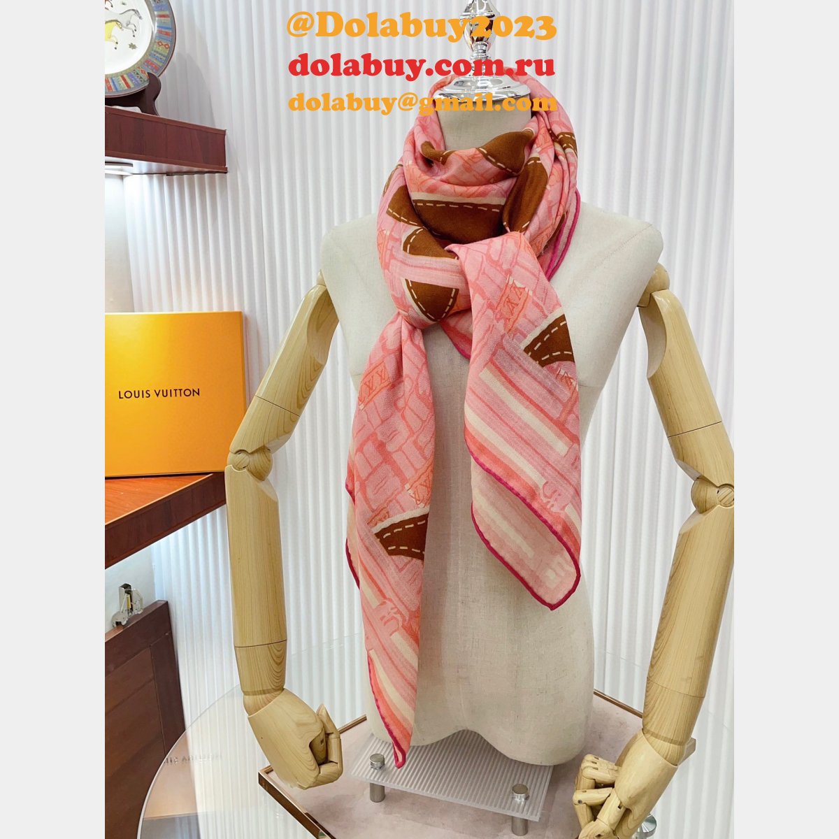 Fashion 7 Star LV CASHMERE SCARF