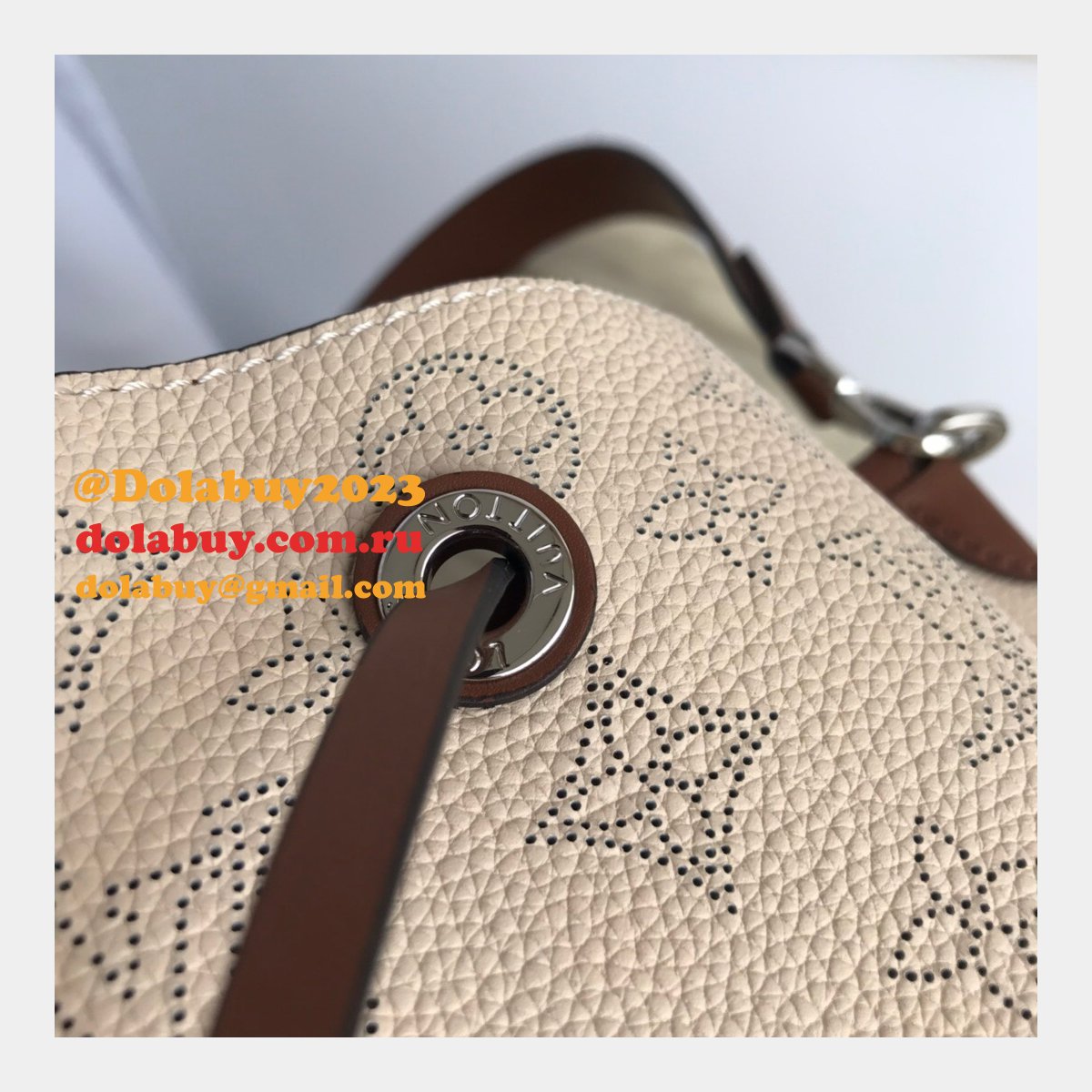 Best M55801 Louis Vuitton Muria Mahina Leather Galet Bag