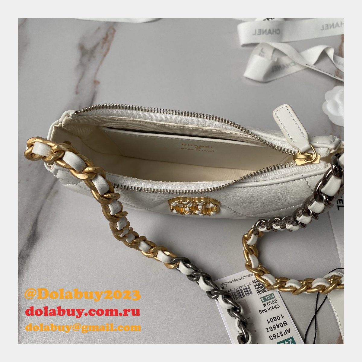 Perfect AAA Dolabuy 19 Cluths Chain AP3763 Replcias Bag