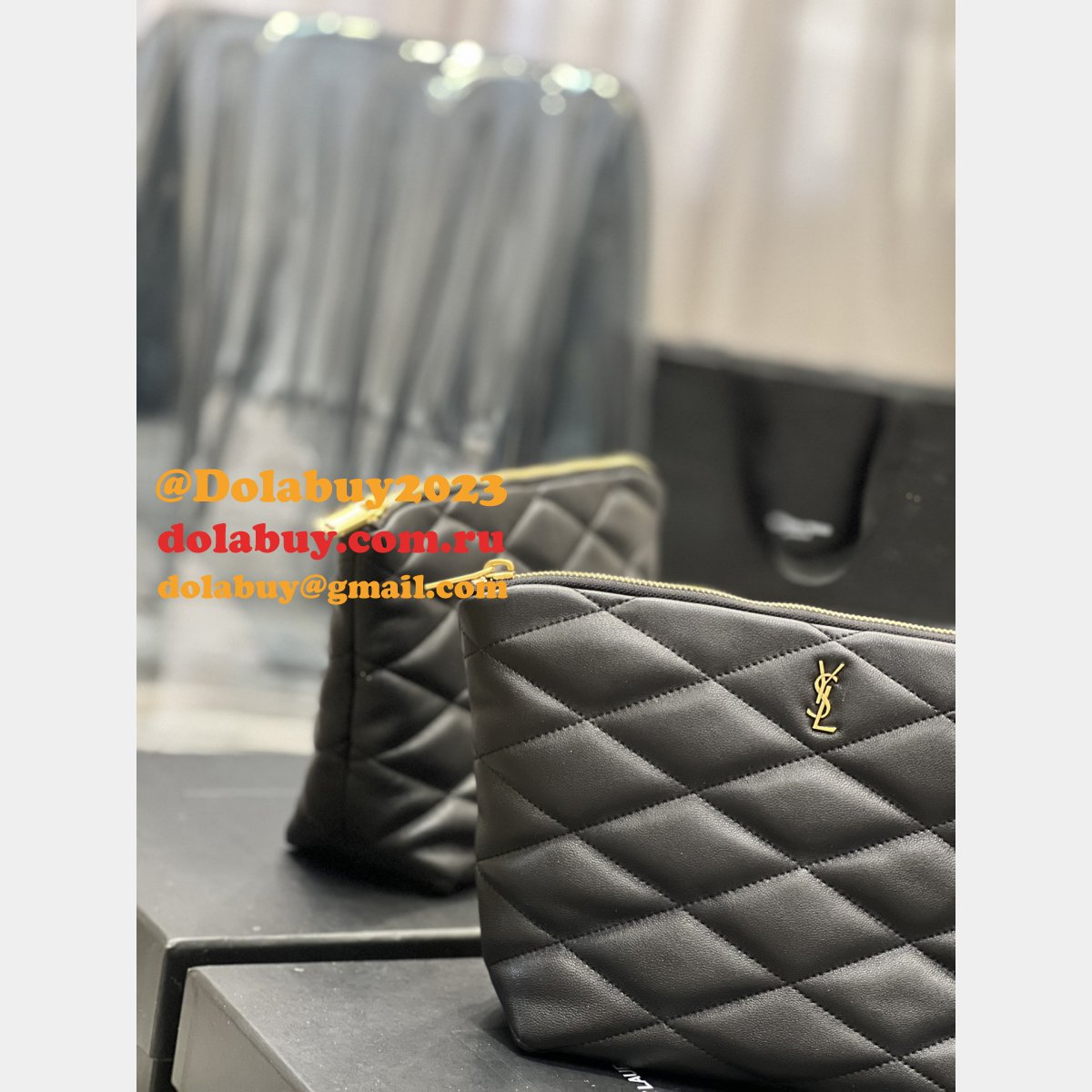 Sade Pouch Saint Laurent Top Quality 696779 Designer Fake Bag
