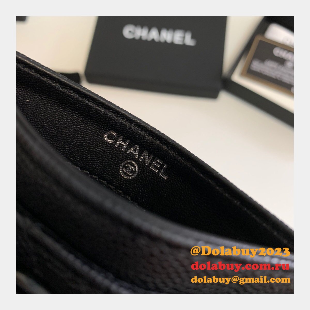 Replicas AP1967 Black/White Card Holder Grained Calfskin Fake Bags