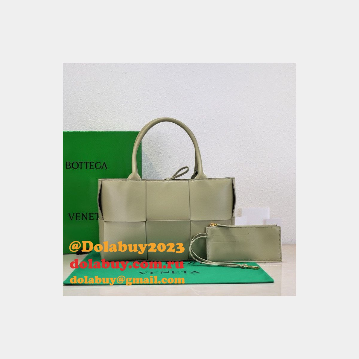 perfect b0tte*a Ven*ta arco small tote bag 30cm