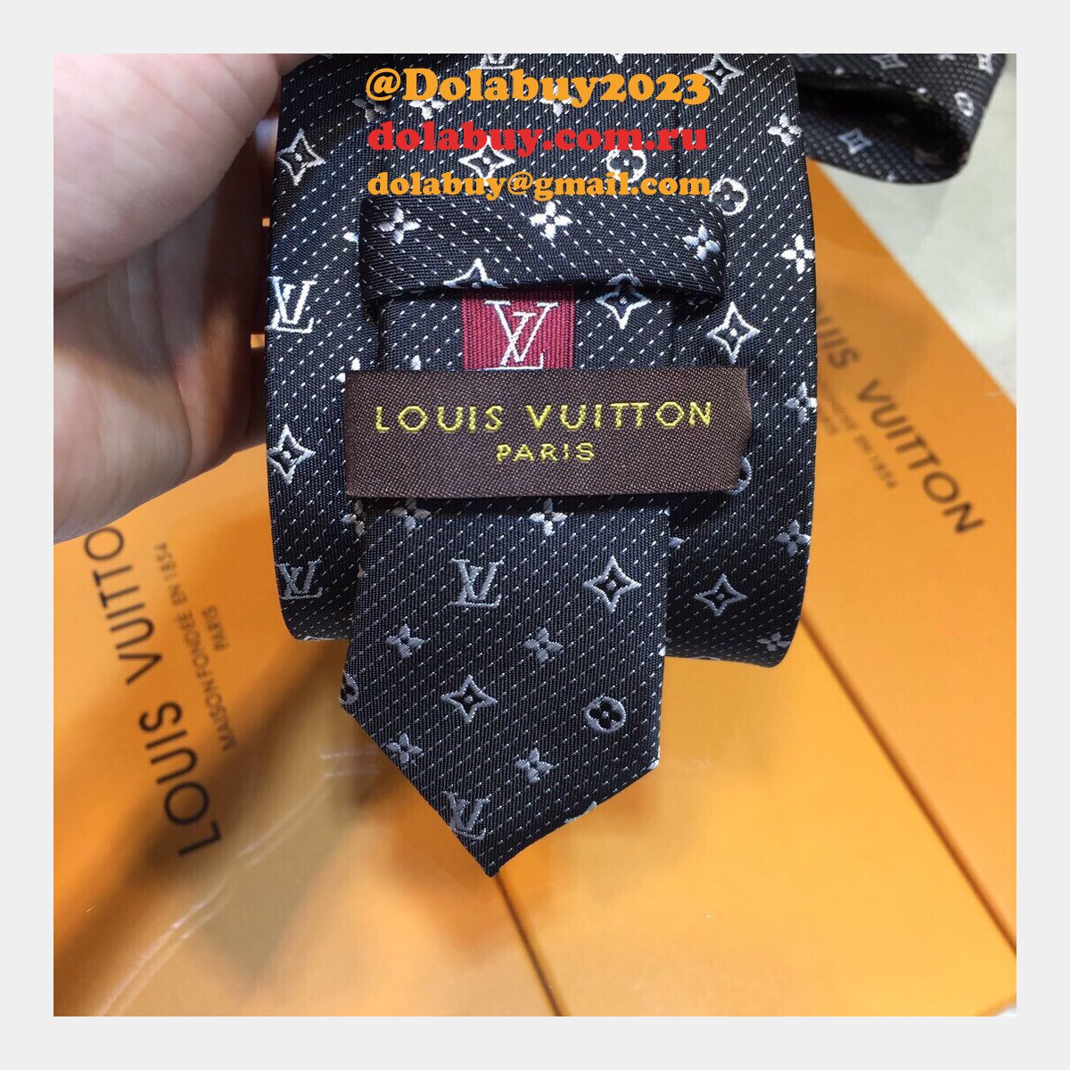 Louis Vuitton Monogram Classic Jacquard series Tie