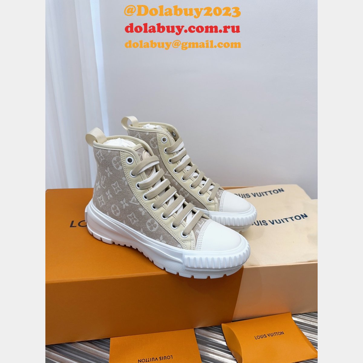 Replica Louis Vuitton Designer Squad Sneaker AAA+ Shoes