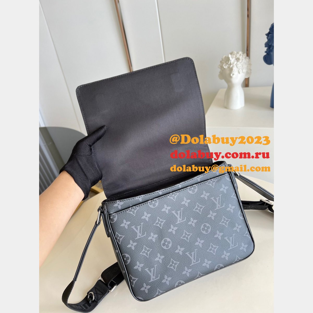 Louis Vuitton AAA Men