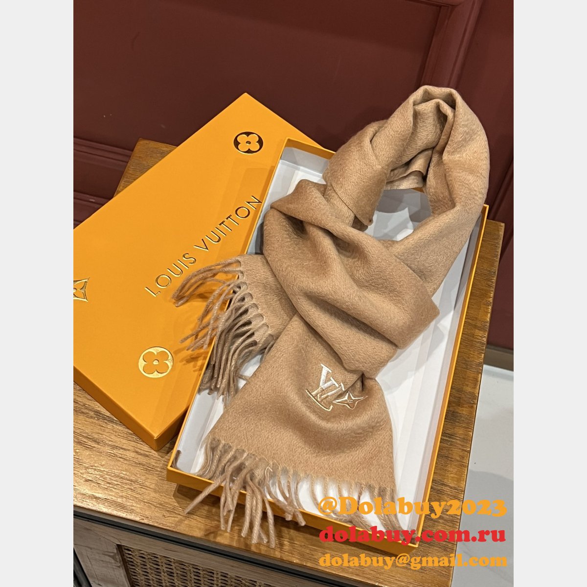 High Quality LV CASHMERE SCARF