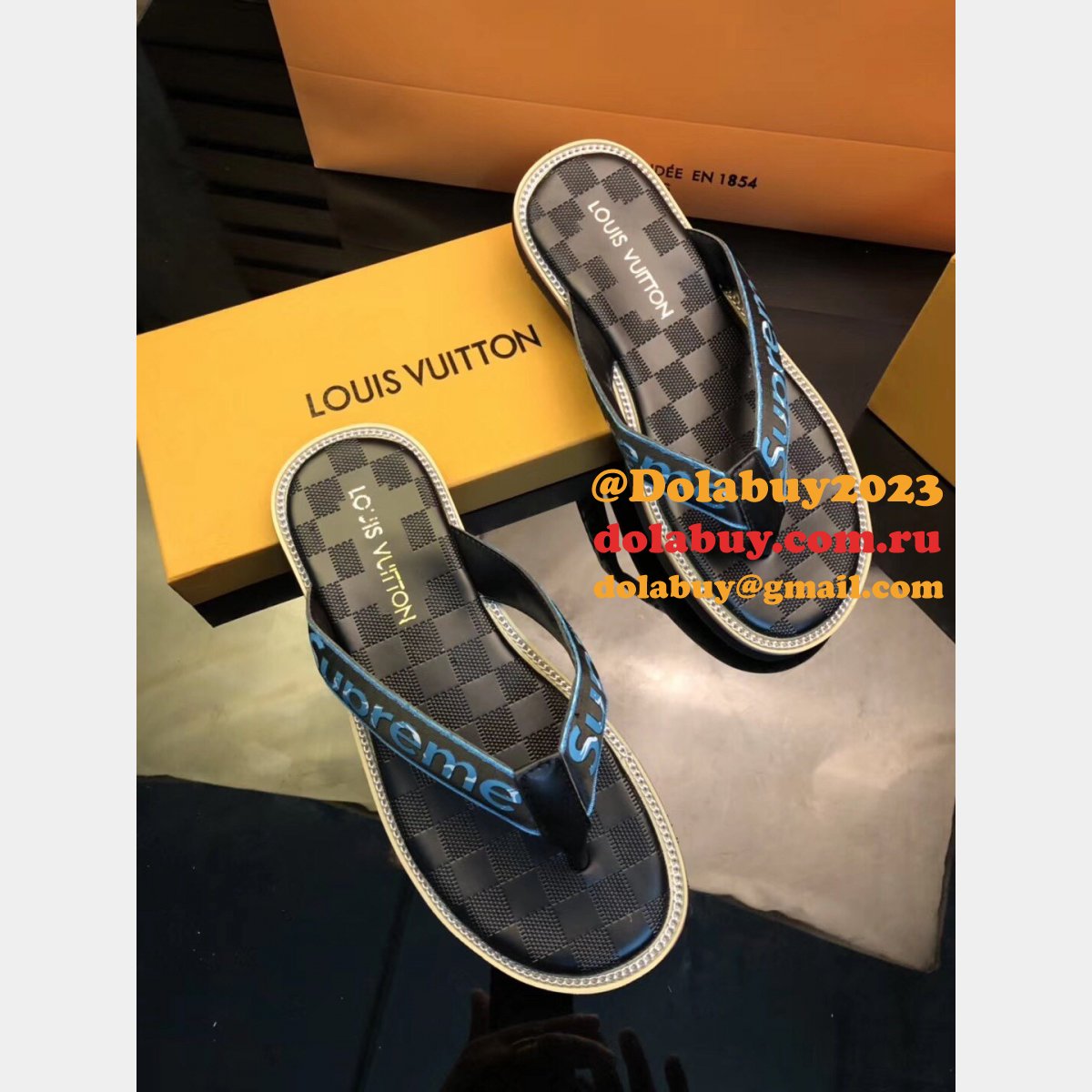 Louis Vuitton Replcia Beach Slippers 005 Shoes