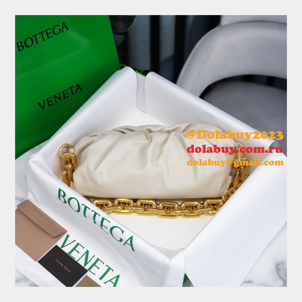 where to find the best replicas b0tte*a Ven*ta 30cm chain pouch bag dupes