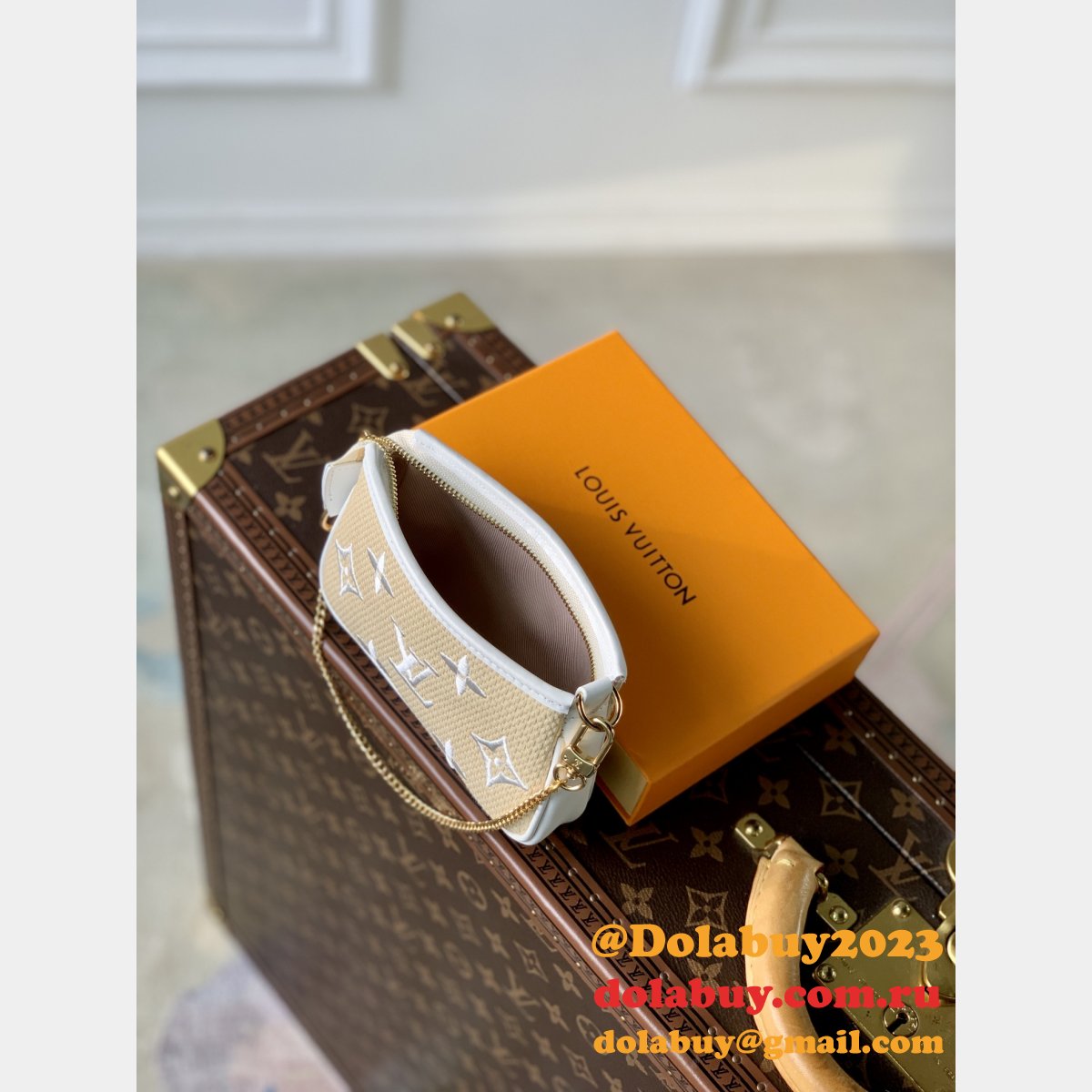 Replica Pochette Accessoires M82472 Louis Vuitton Designer Bag