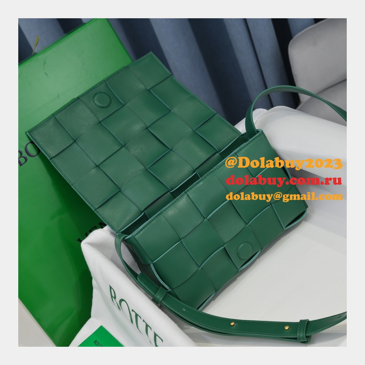top quality b0tte*a Ven*ta cassette lambskin crossbody bag