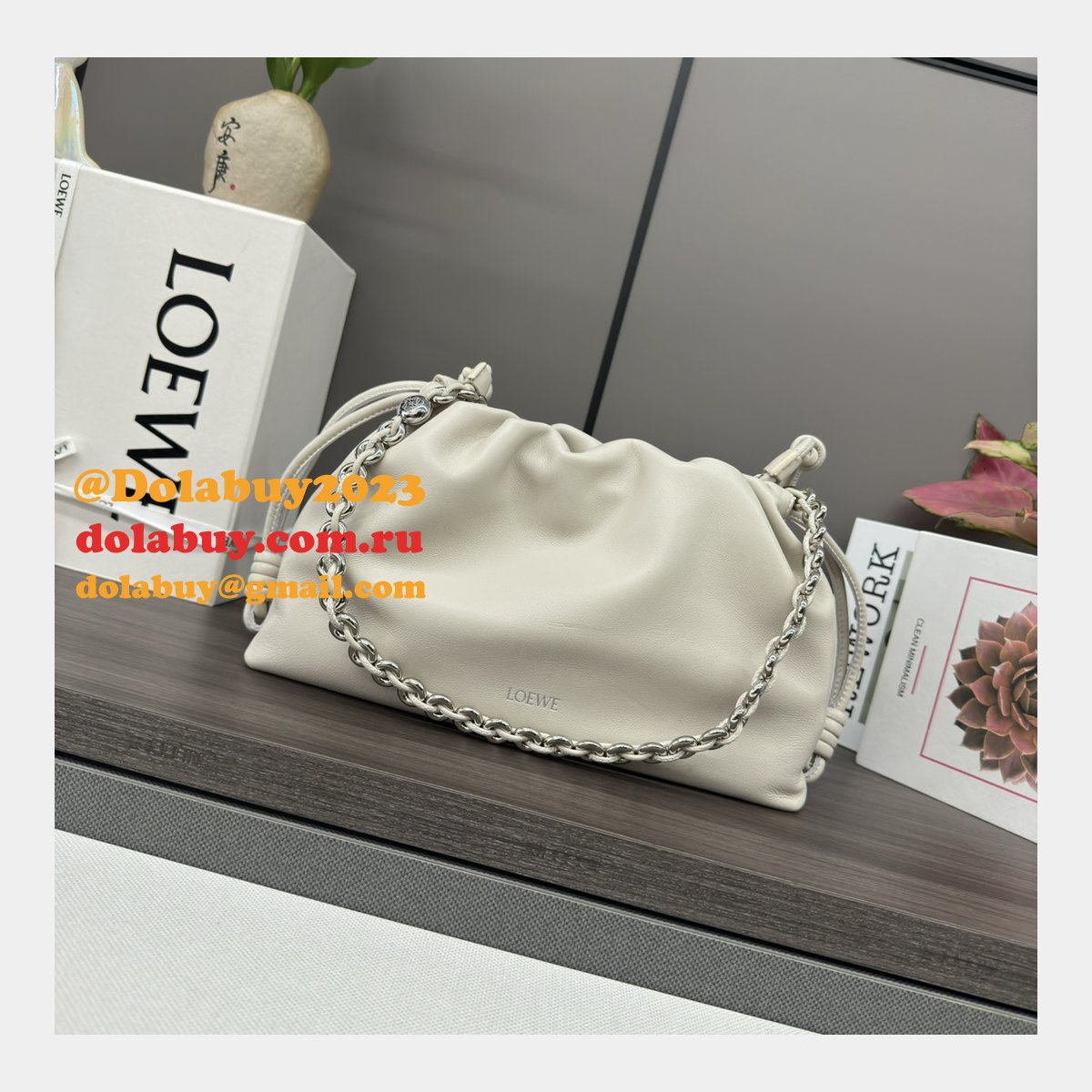 7 Star LOEWE Flamenco Knot shoulder bag