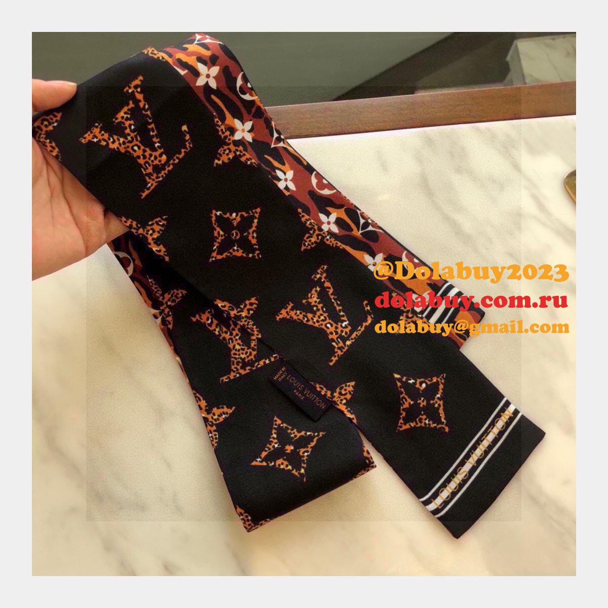 Louis Vuitton Luxury scarf for Sale Women