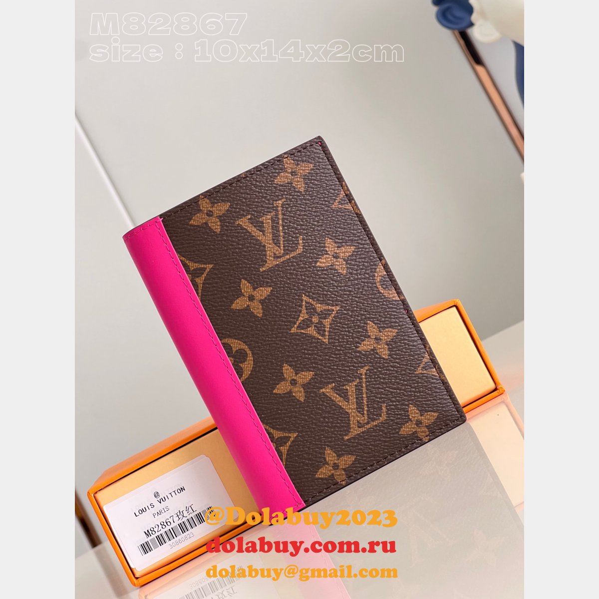 Passport Cover Louis Vuitton M82867 Travel Replica Bag